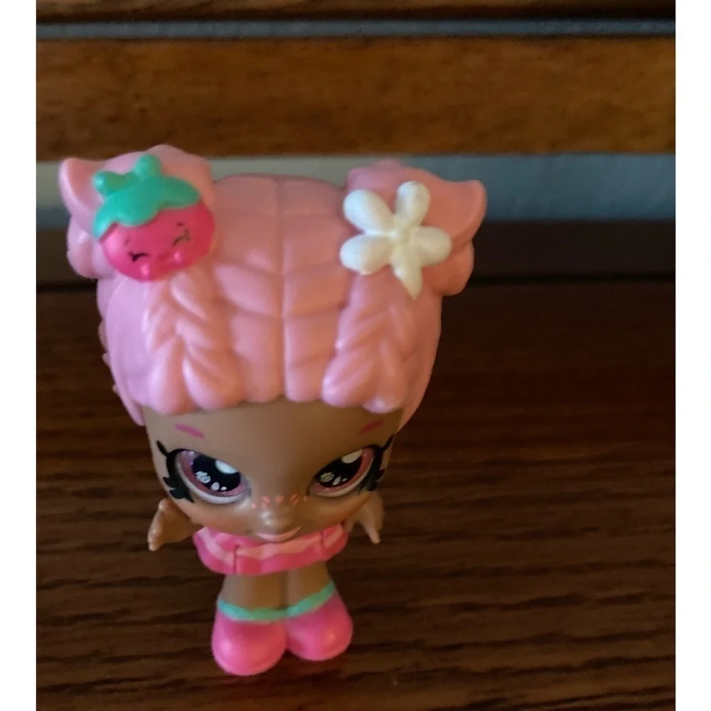 3 KindiKids Minis. Bobbleheads include Pearlina, Mystabella, Berri D’lish